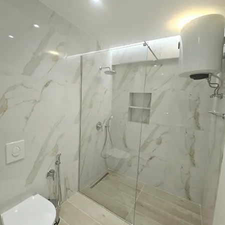 Spacious Sea View *