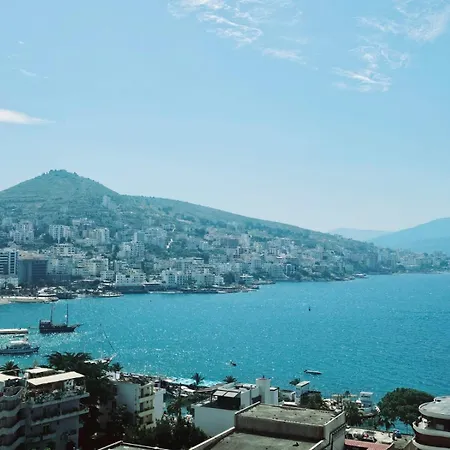 Spacious Sea View Lägenhet Sarandë