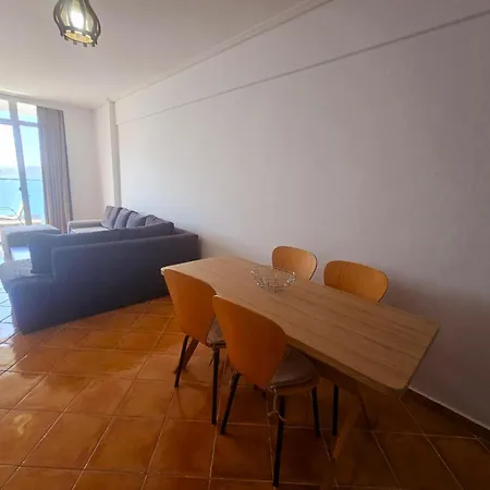 Apartament Spacious Sea View *